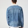 MJV-14004_01_IM_03_Dallas-Denim-Sherpa-Jacket_Light-Vintage